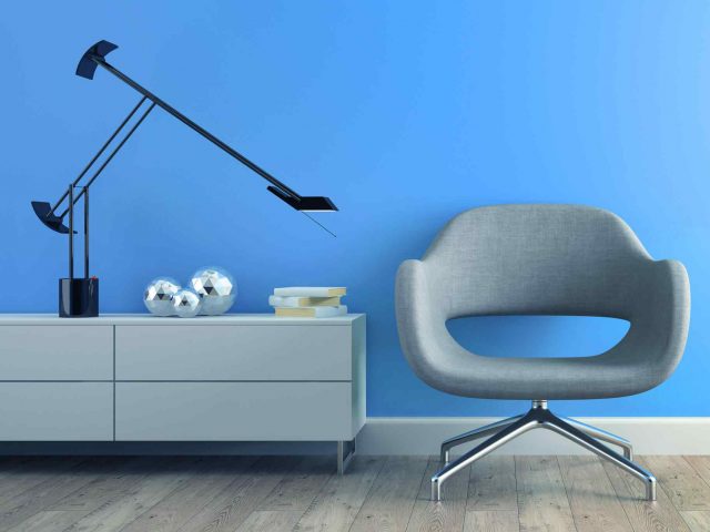 http://pristupacnost.caritas.rs/wp-content/uploads/2017/05/image-chair-blue-wall-640x480.jpg