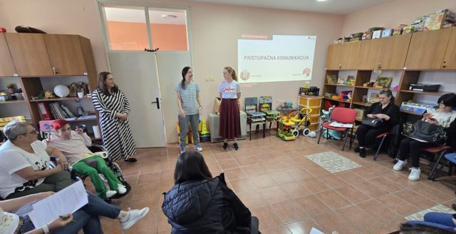 U TOPOLI ODRŽANA OBUKA O PRISTUPAČNOJ KOMUNIKACIJI